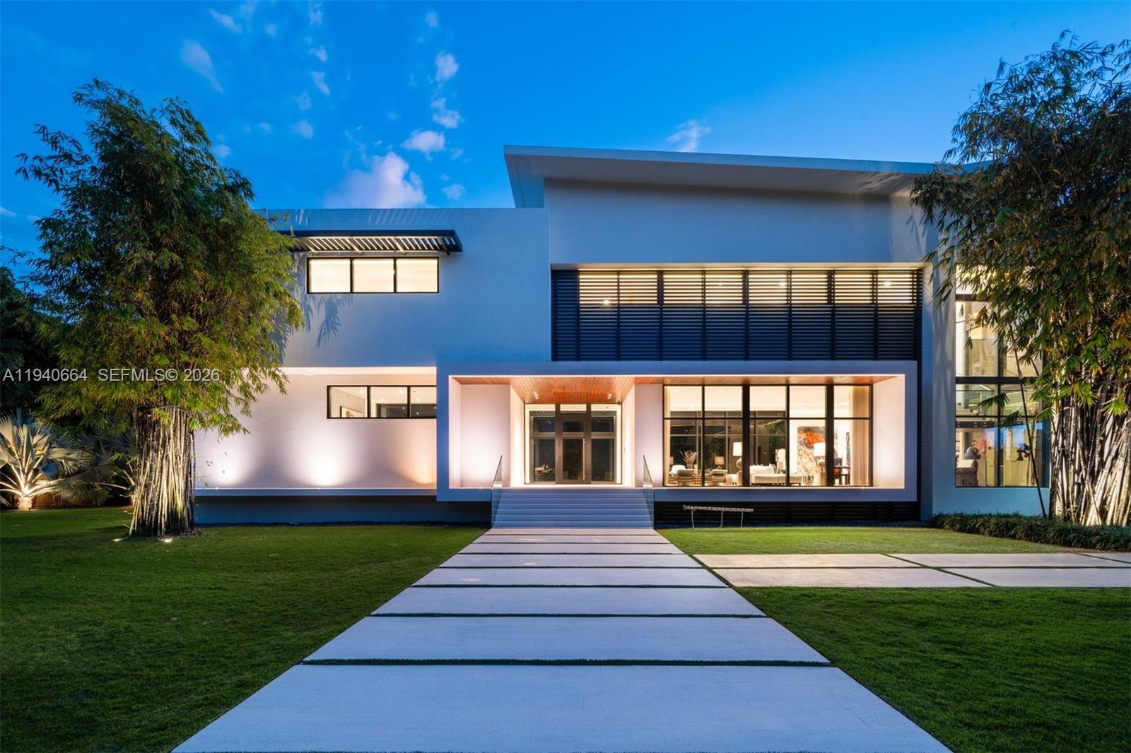 4780 SW 86th Ter Miami, FL 33143