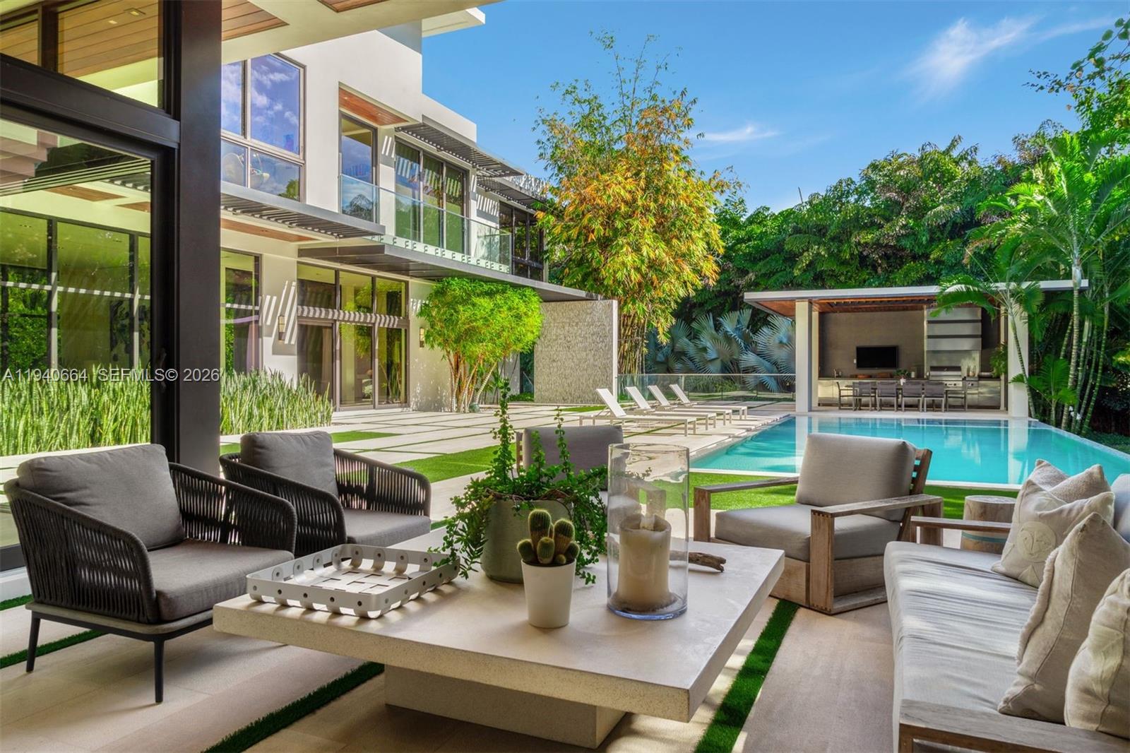 4780 SW 86th Ter Miami, FL 33143