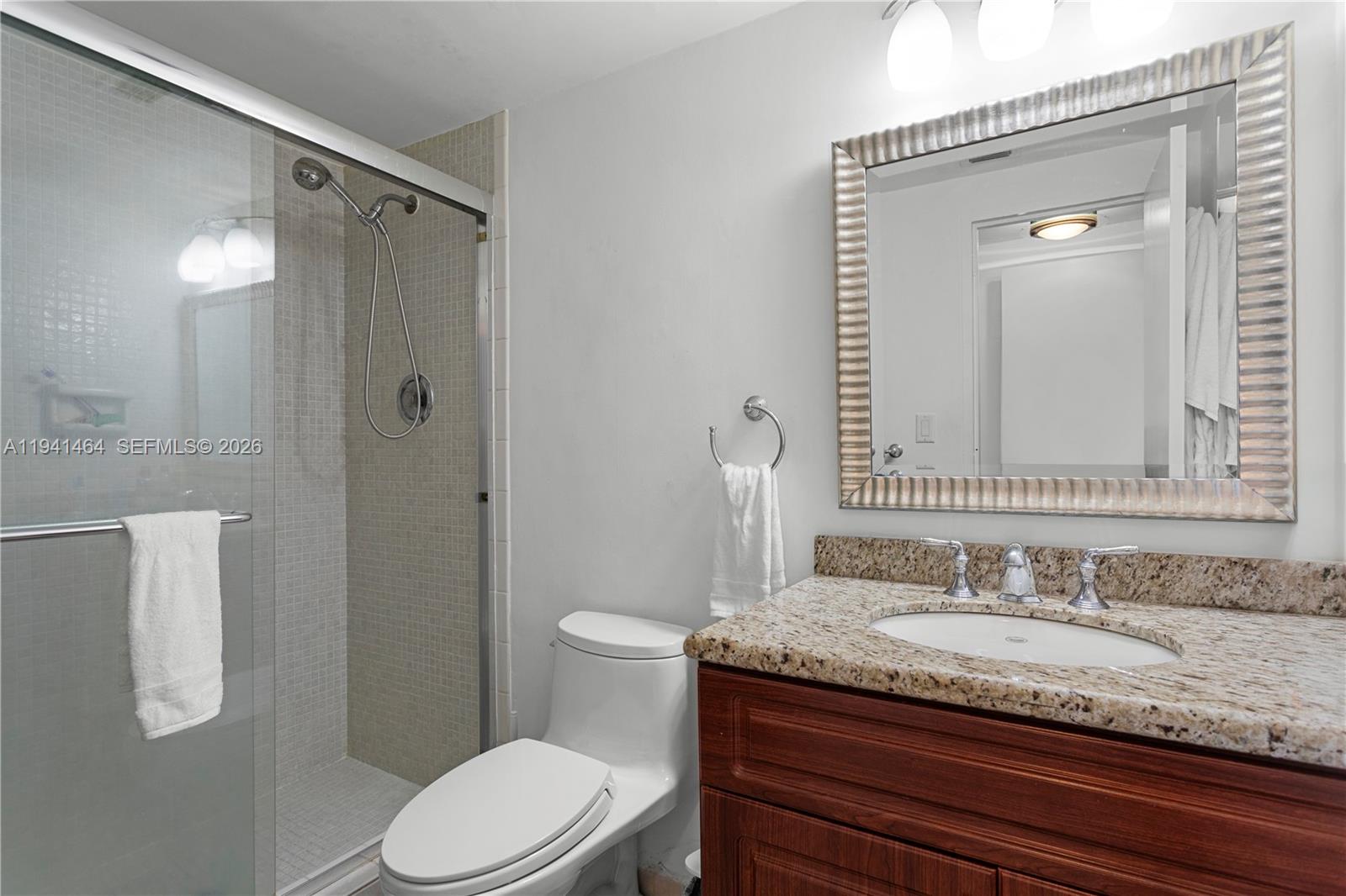 5001 Collins Ave #14C Miami Beach, FL 33140