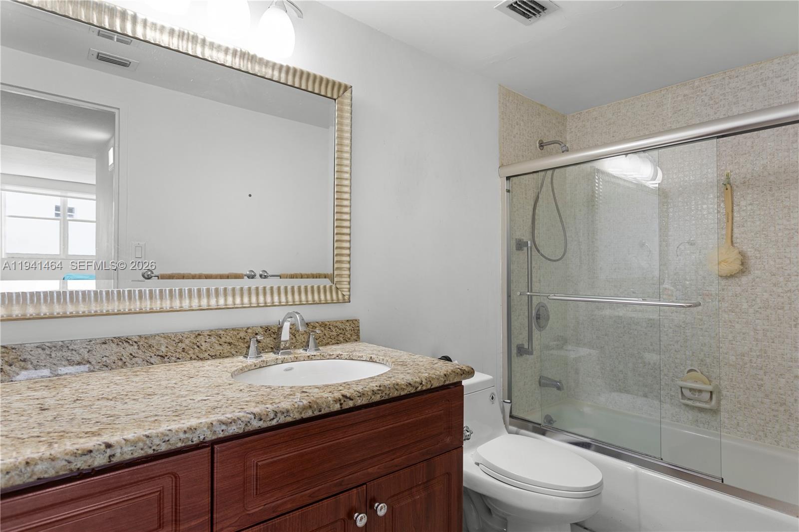 5001 Collins Ave #14C Miami Beach, FL 33140