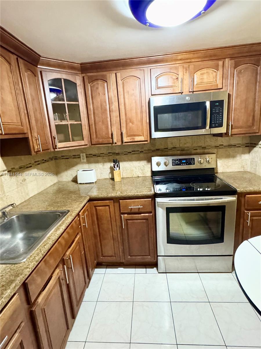 210 172nd St #129 Sunny Isles Beach, FL 33160