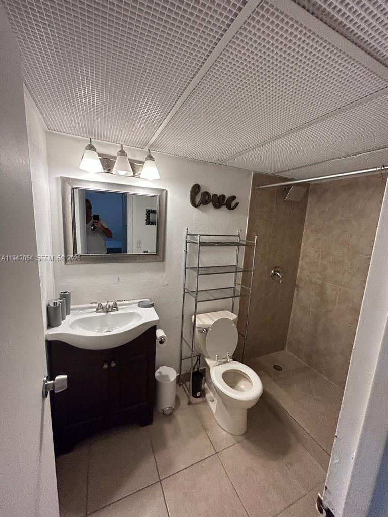 210 172nd St #133 Sunny Isles Beach, FL 33160