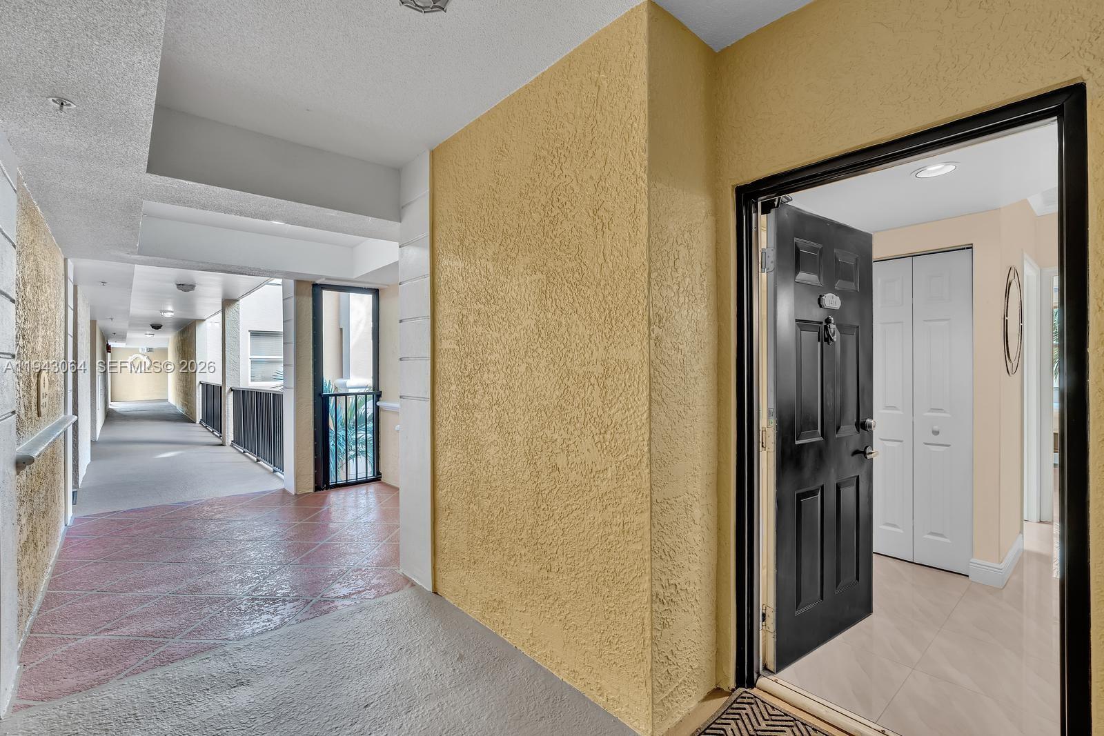 image Porto Bellagio Condo1