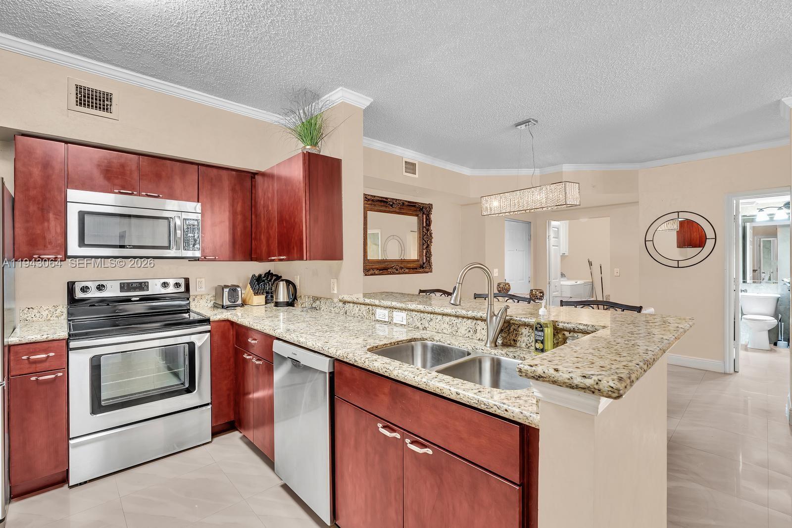 image Porto Bellagio Condo21