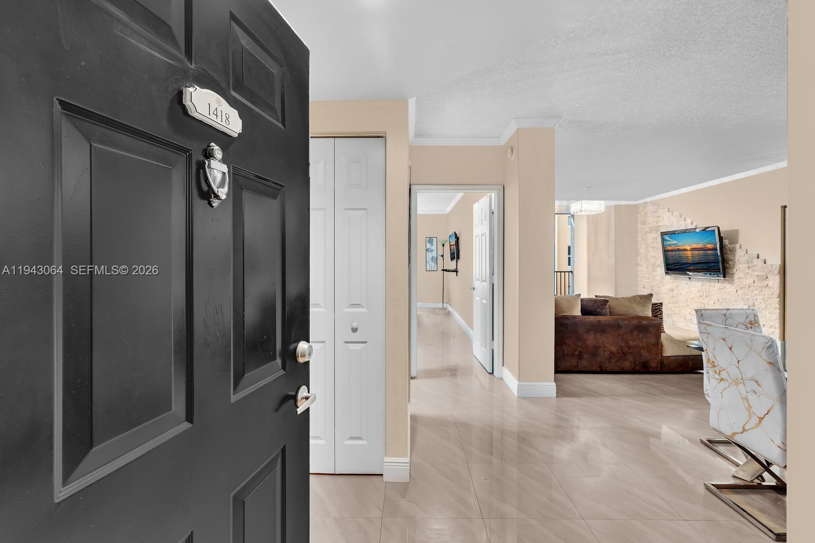 image Porto Bellagio Condo2