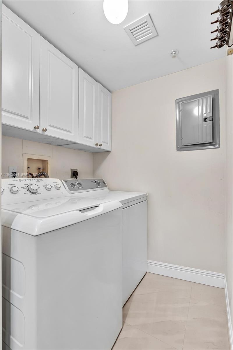 image Porto Bellagio Condo46