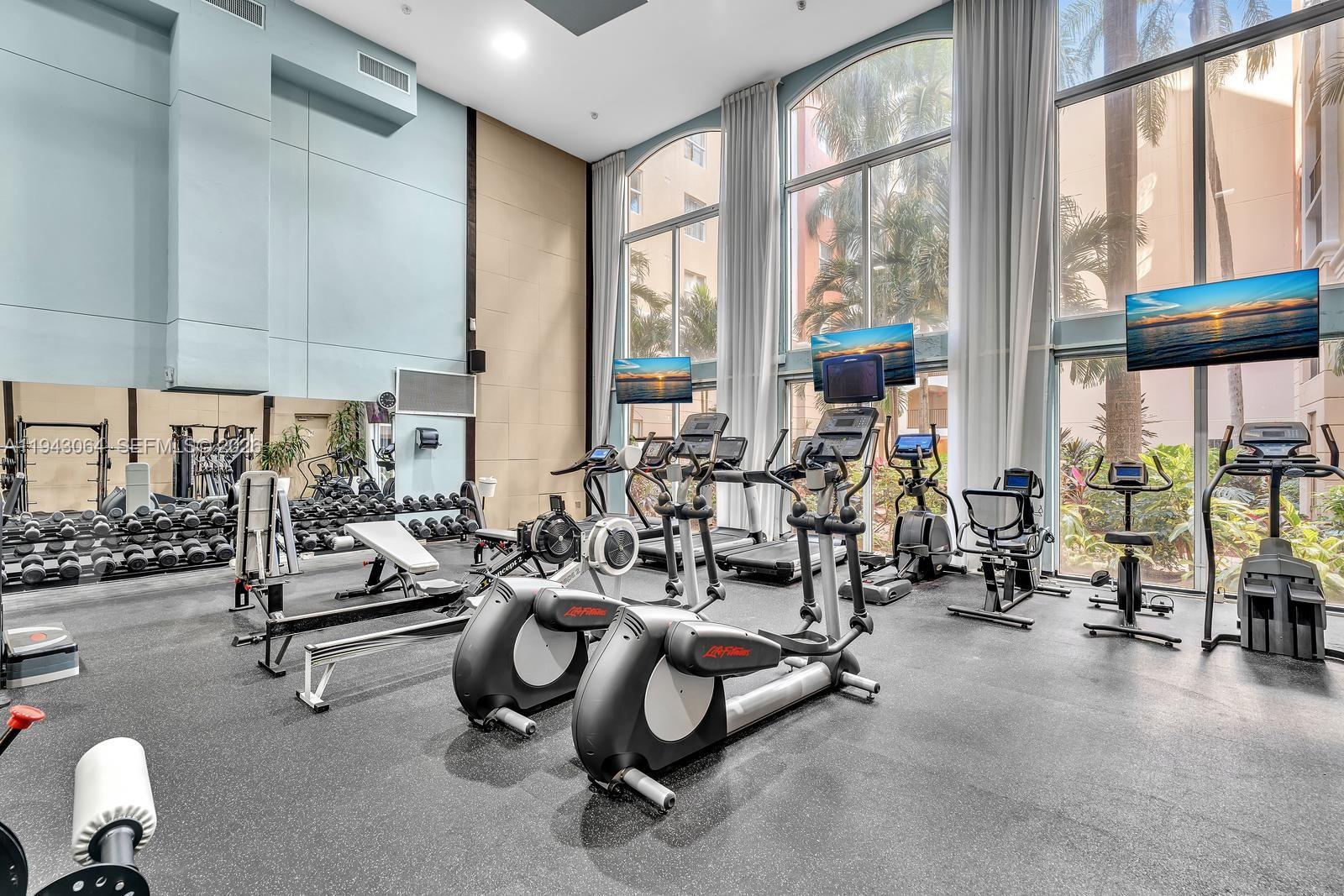 image Porto Bellagio Condo54