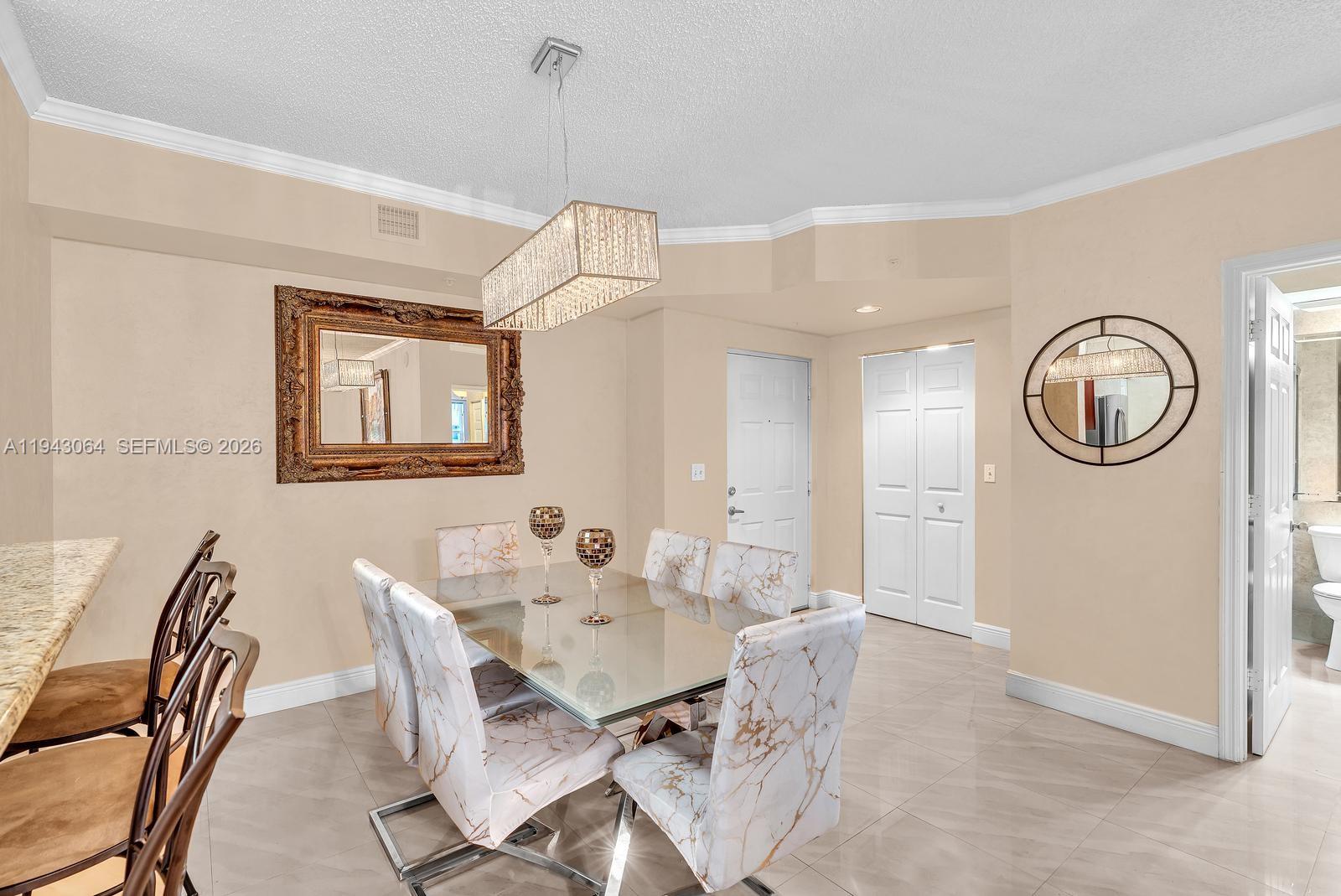 image Porto Bellagio Condo6