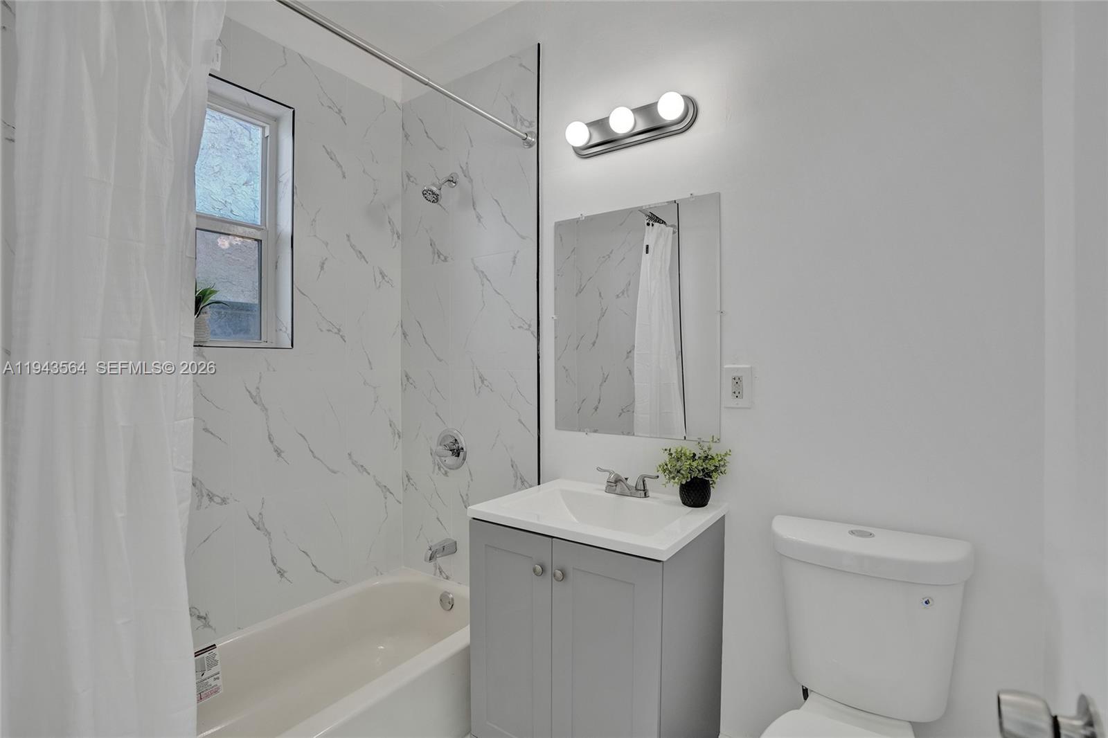 2160 Bay Dr #1-2 Miami Beach, FL 33141