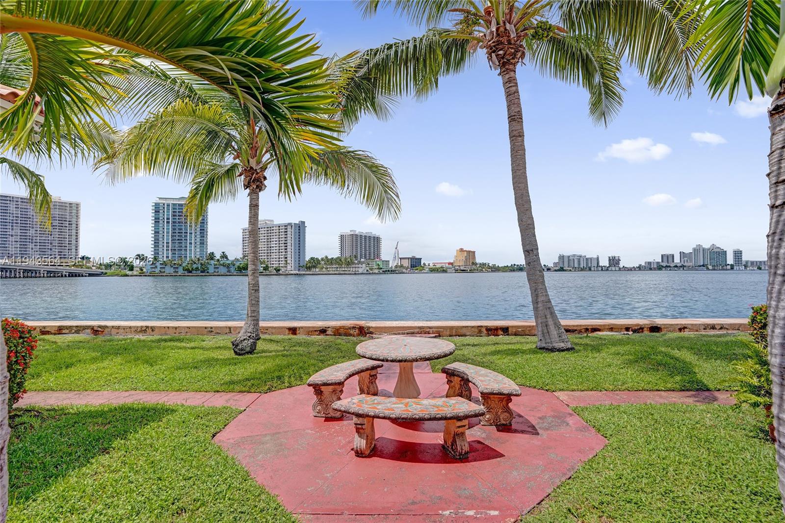 2160 Bay Dr #1-2 Miami Beach, FL 33141