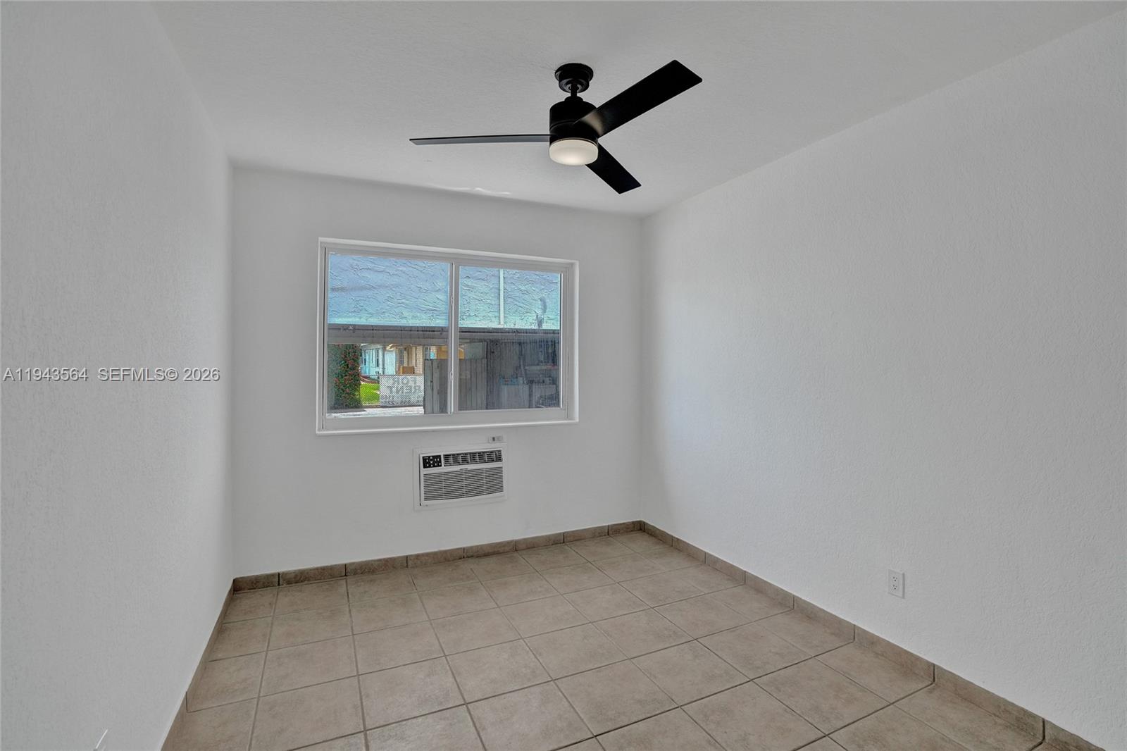 2160 Bay Dr #1-2 Miami Beach, FL 33141
