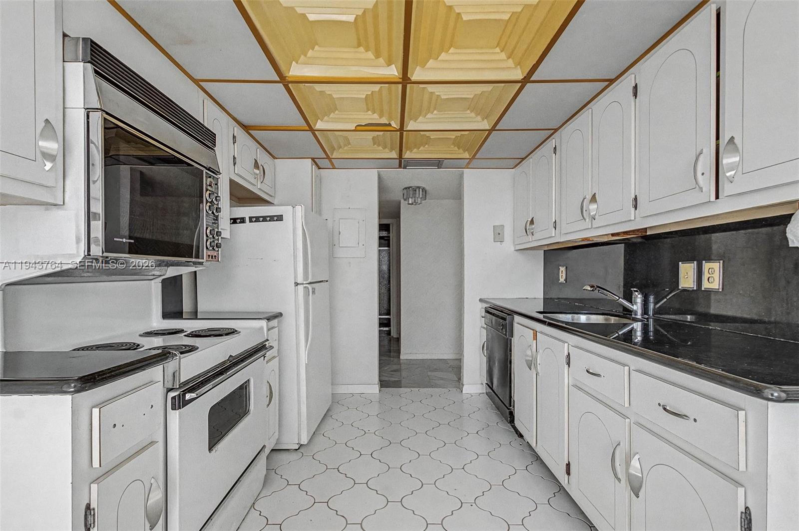 image Prince George Arms Condo12