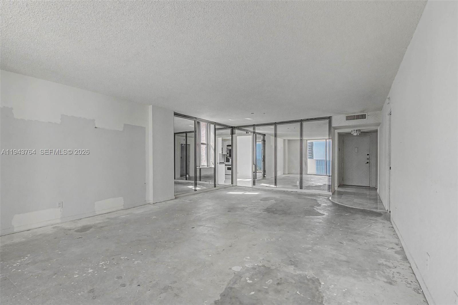 image Prince George Arms Condo17