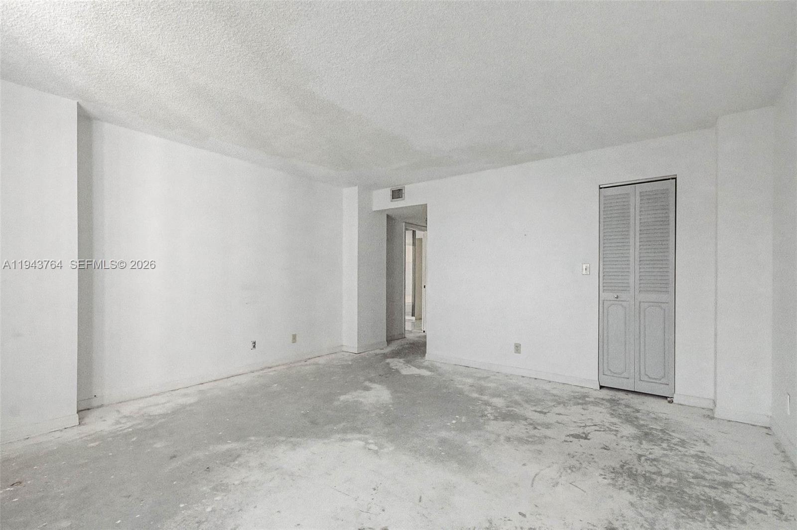 image Prince George Arms Condo20