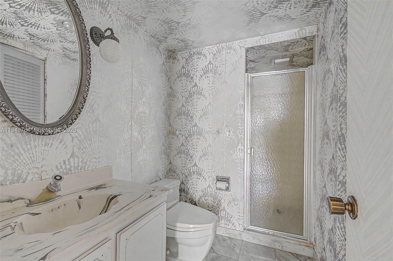 image Prince George Arms Condo7