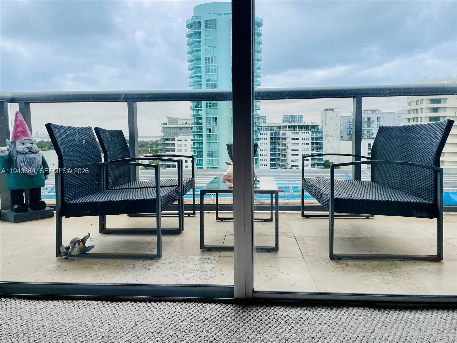6039 Collins Ave #1232 Miami Beach, FL 33140