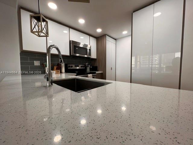 600 NE 36th St #1220 Miami, FL 33137