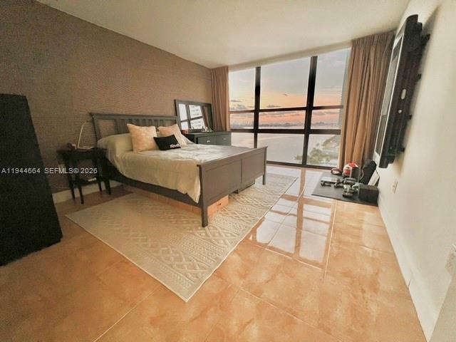 600 NE 36th St #1220 Miami, FL 33137