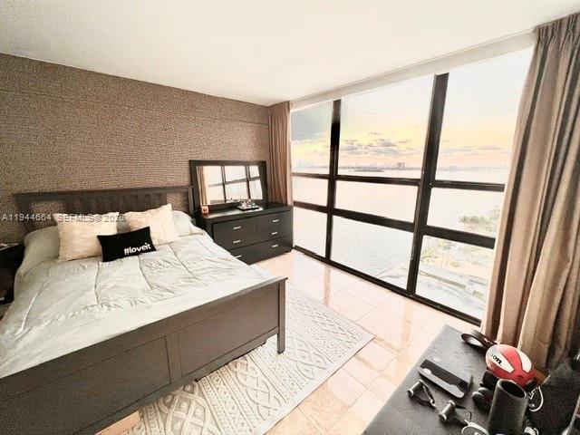 600 NE 36th St #1220 Miami, FL 33137