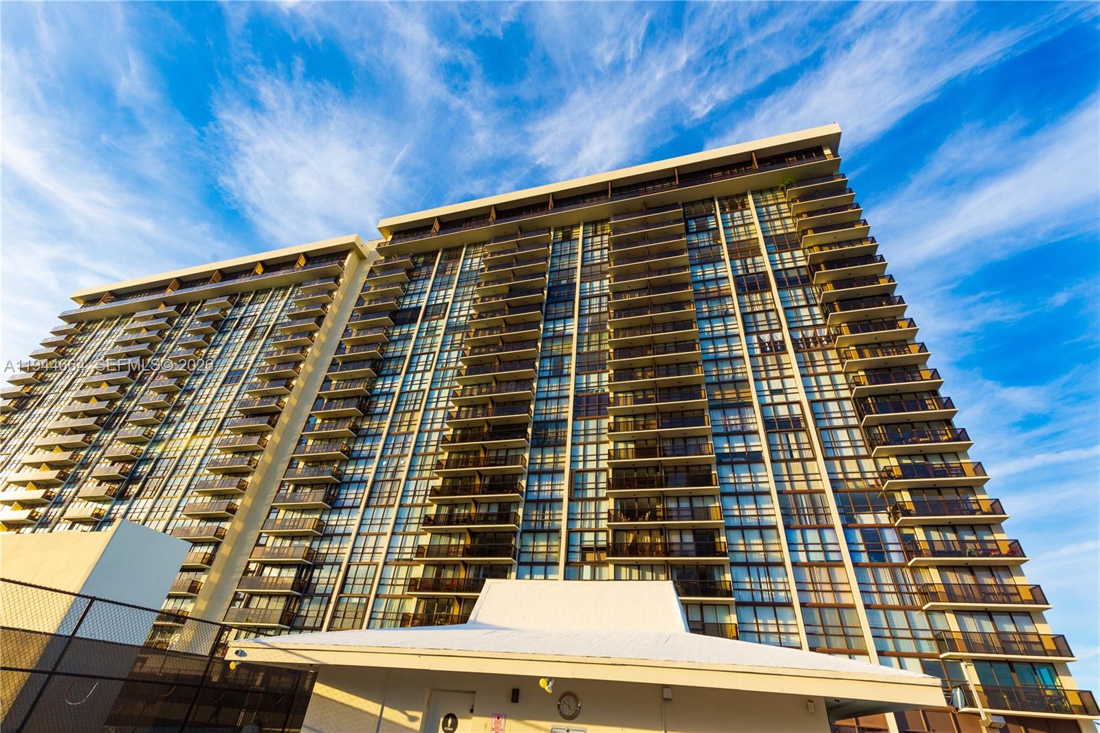 600 NE 36th St #1220 Miami, FL 33137