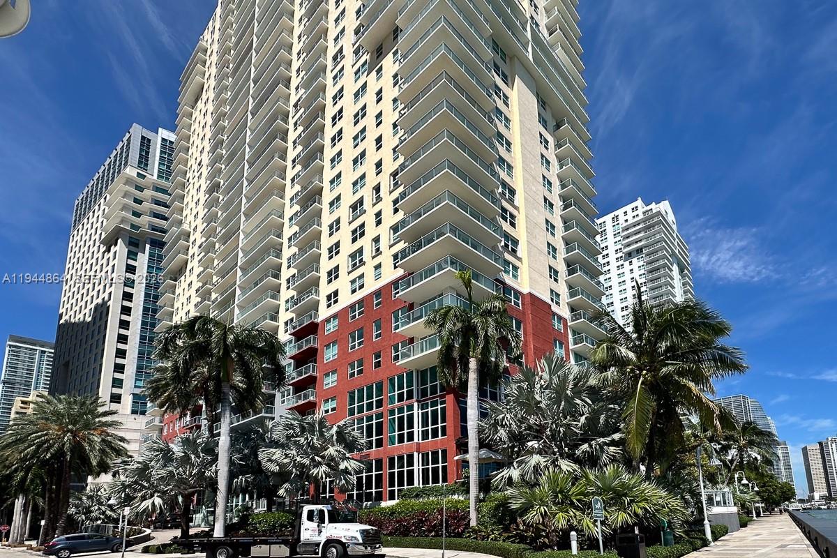 1155 Brickell Bay Dr #3403 Miami, FL 33131