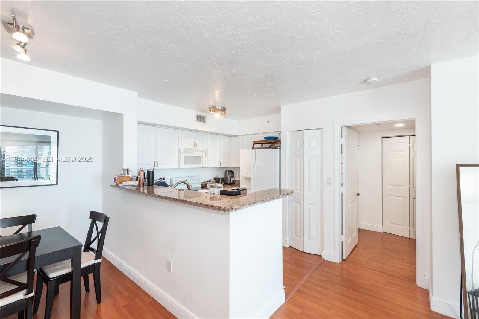 1155 Brickell Bay Dr #3403 Miami, FL 33131