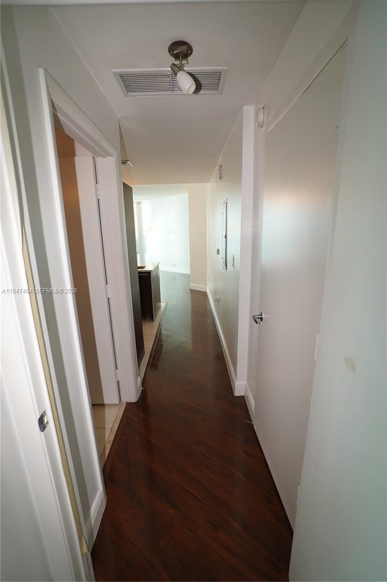 image Quantum On The Bay Condo13