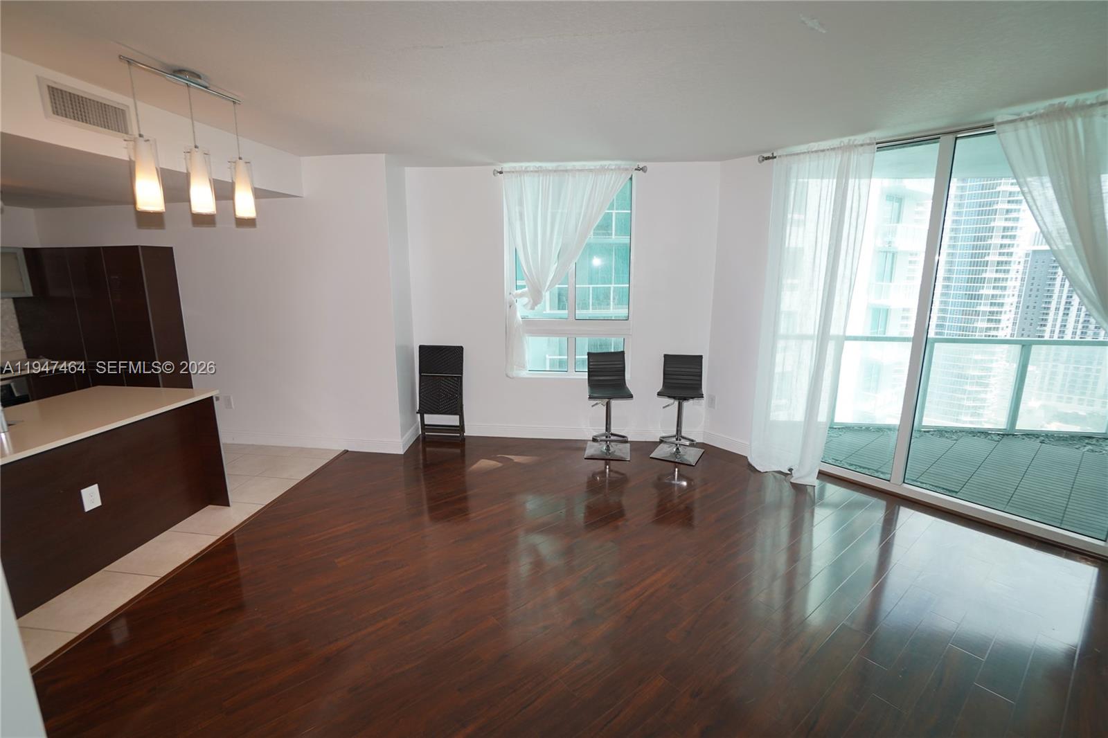 image Quantum On The Bay Condo8