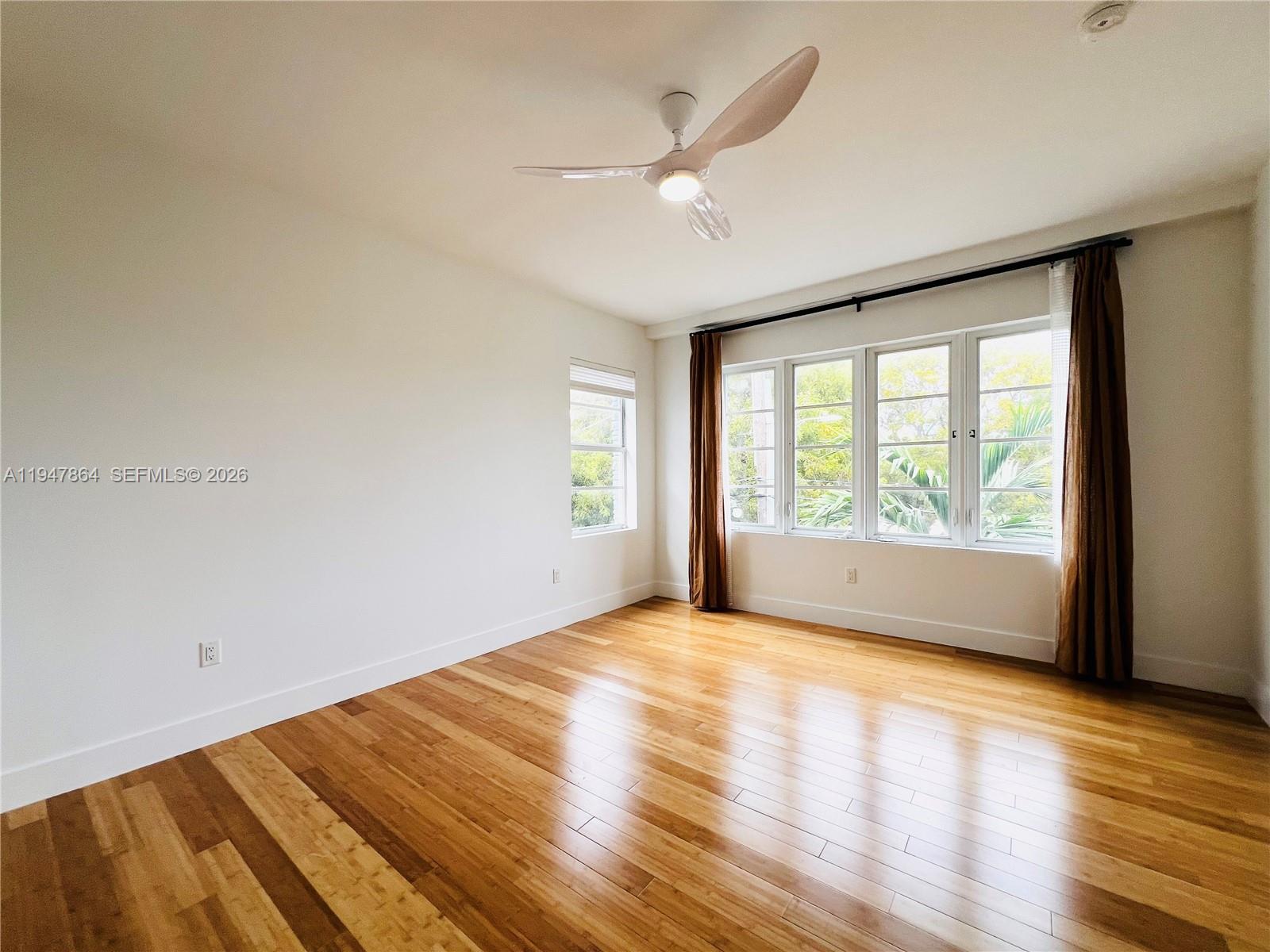 960 Bay Dr #910 Miami Beach, FL 33141