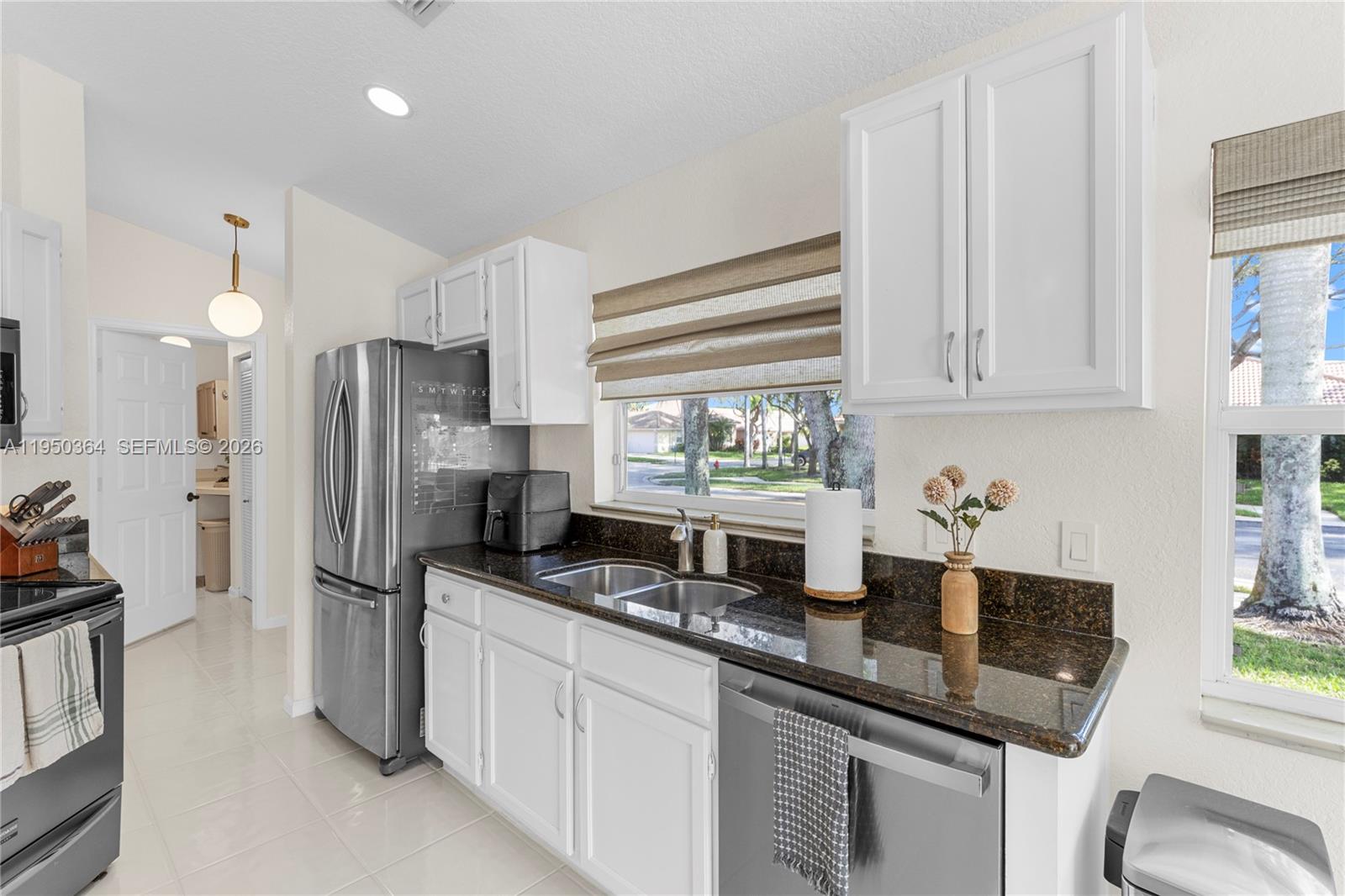 5561 Grande Palm Cir Delray Beach, FL 33484