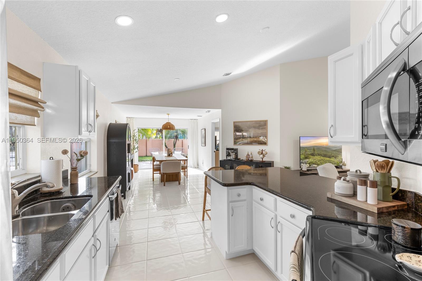 5561 Grande Palm Cir Delray Beach, FL 33484