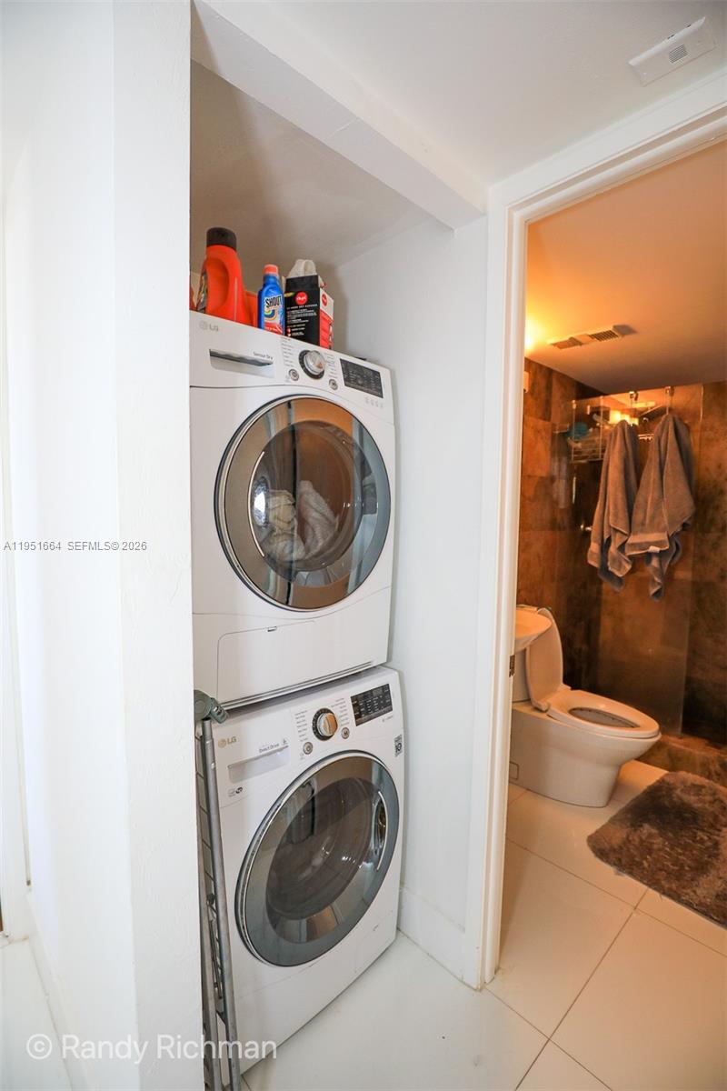 image Charter Club15