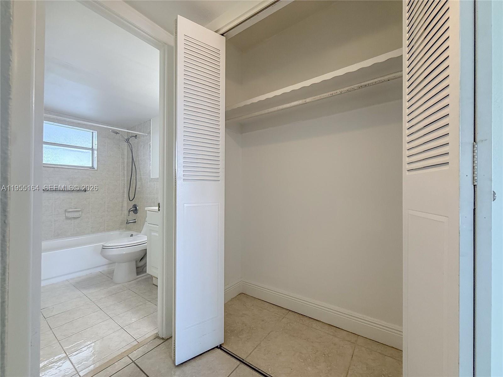 4141 Nautilus Dr #6J Miami Beach, FL 33140