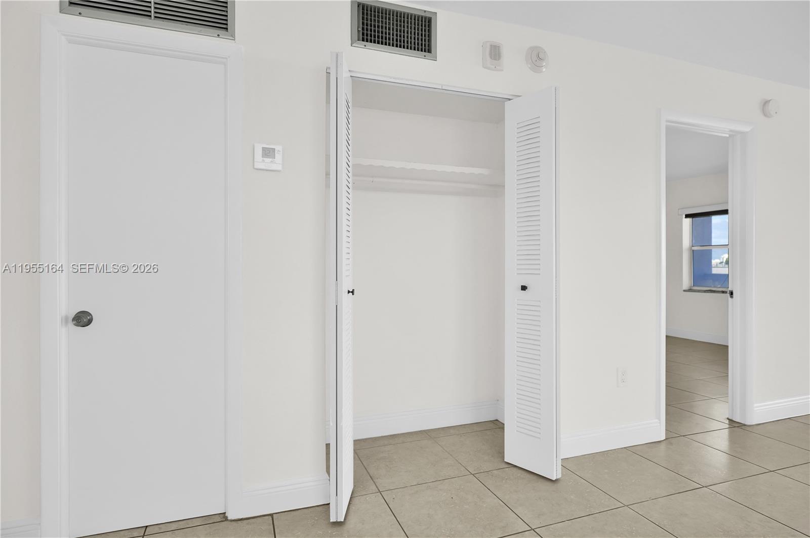 4141 Nautilus Dr #6J Miami Beach, FL 33140