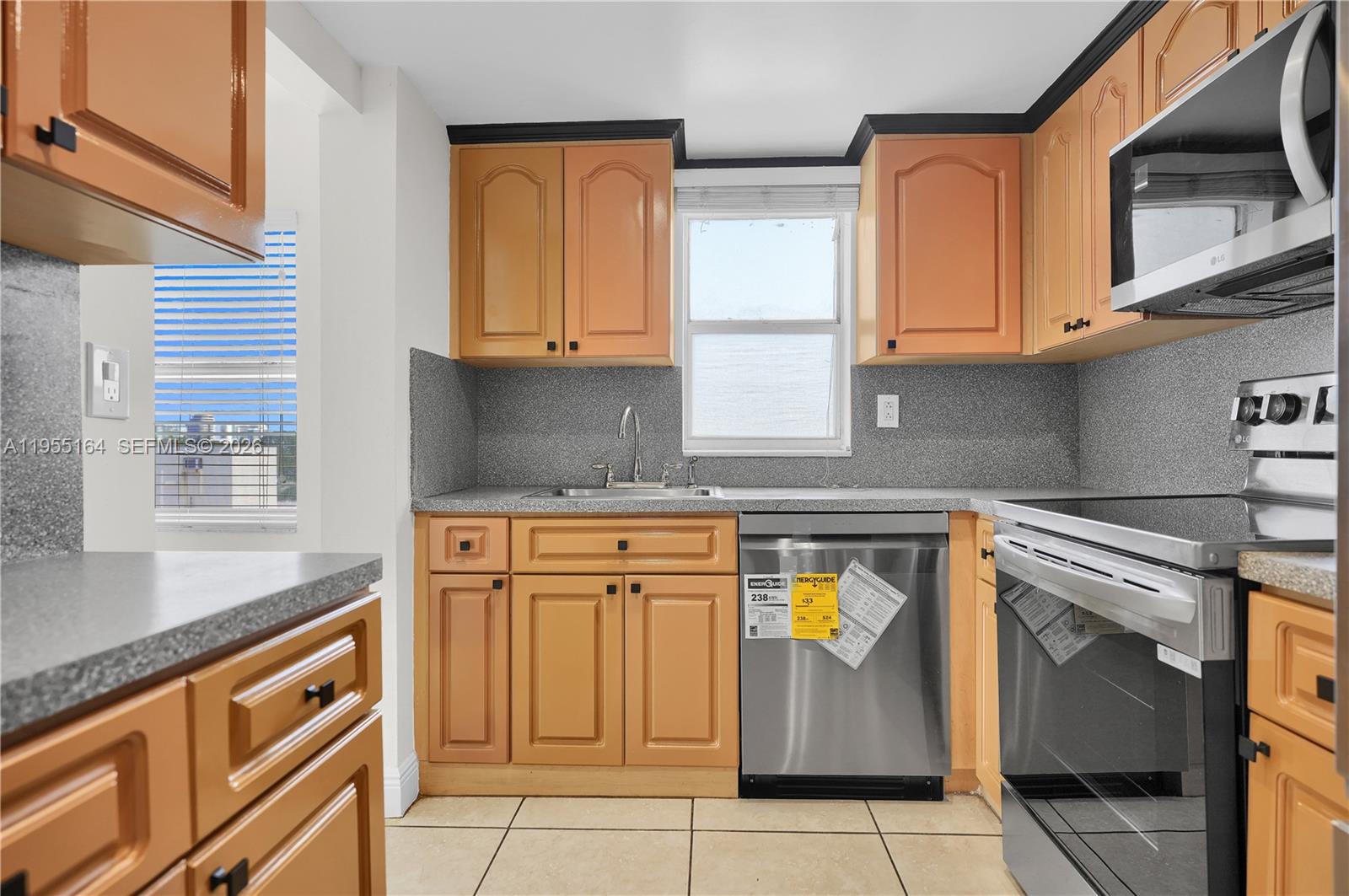 4141 Nautilus Dr #6J Miami Beach, FL 33140