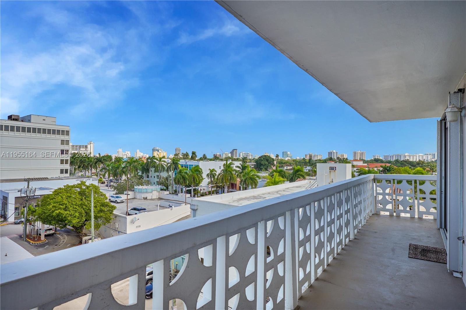 4141 Nautilus Dr #6J Miami Beach, FL 33140