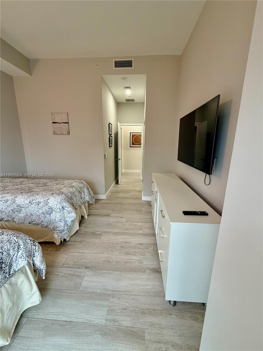 image Brickell Heights East23