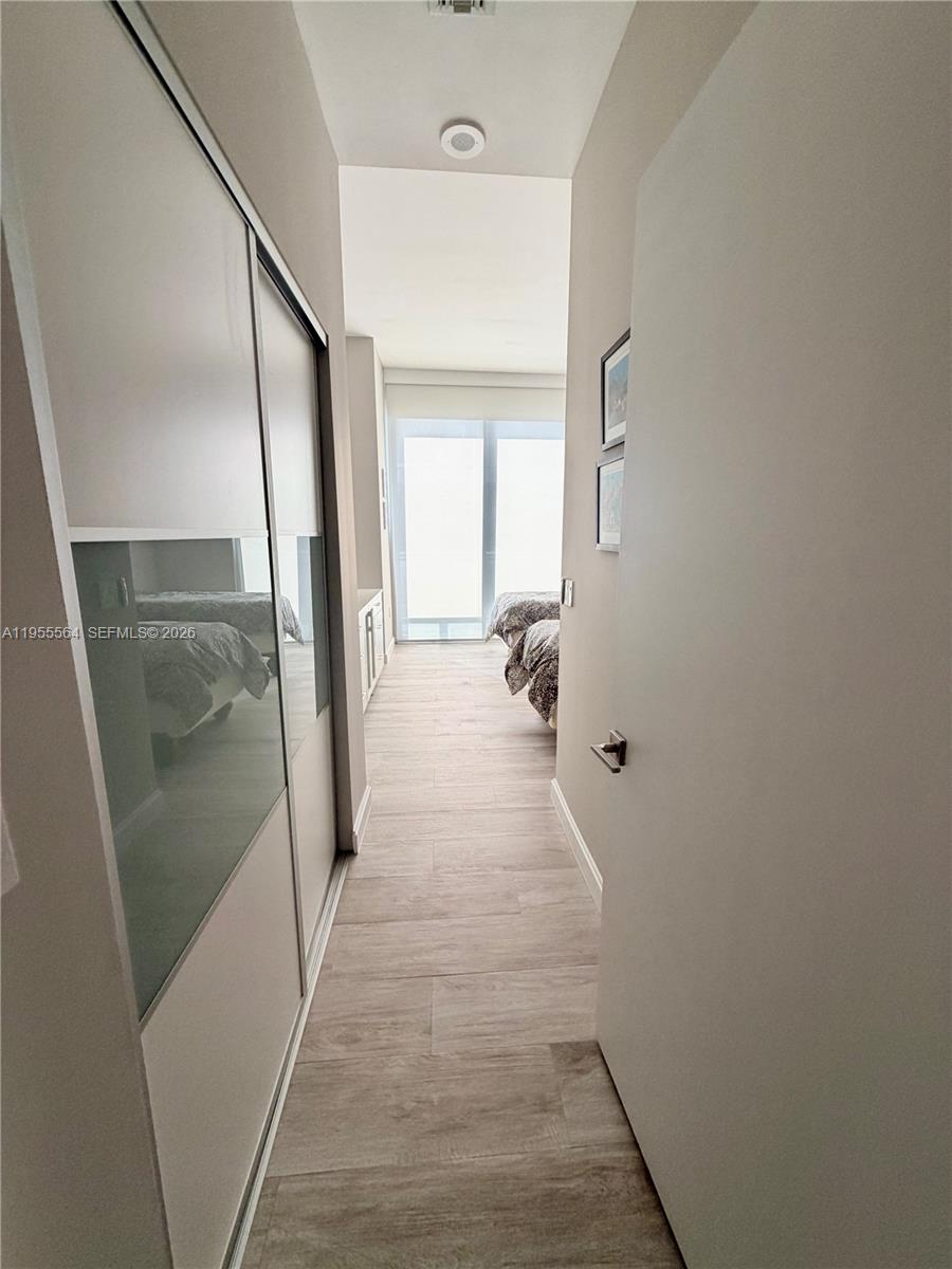 image Brickell Heights East37