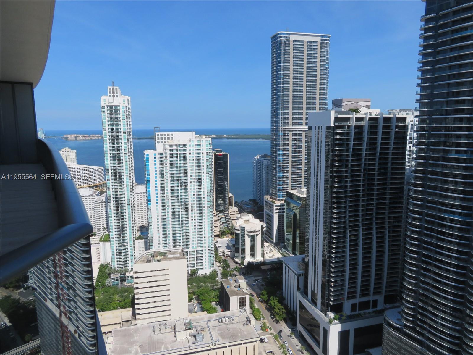 image Brickell Heights East44