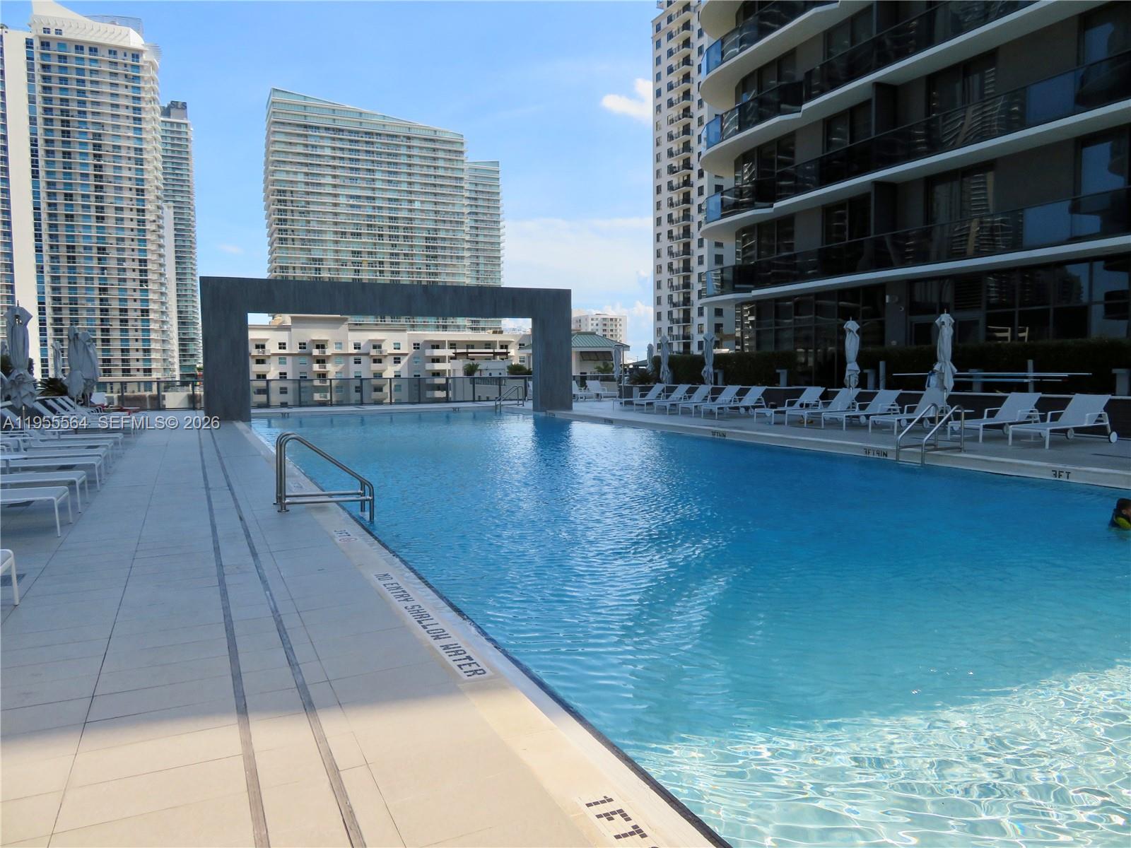 image Brickell Heights East54
