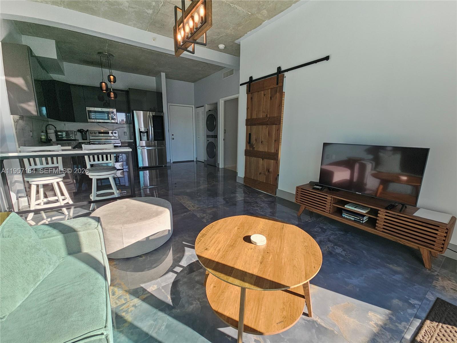 image Loft Downtown I11