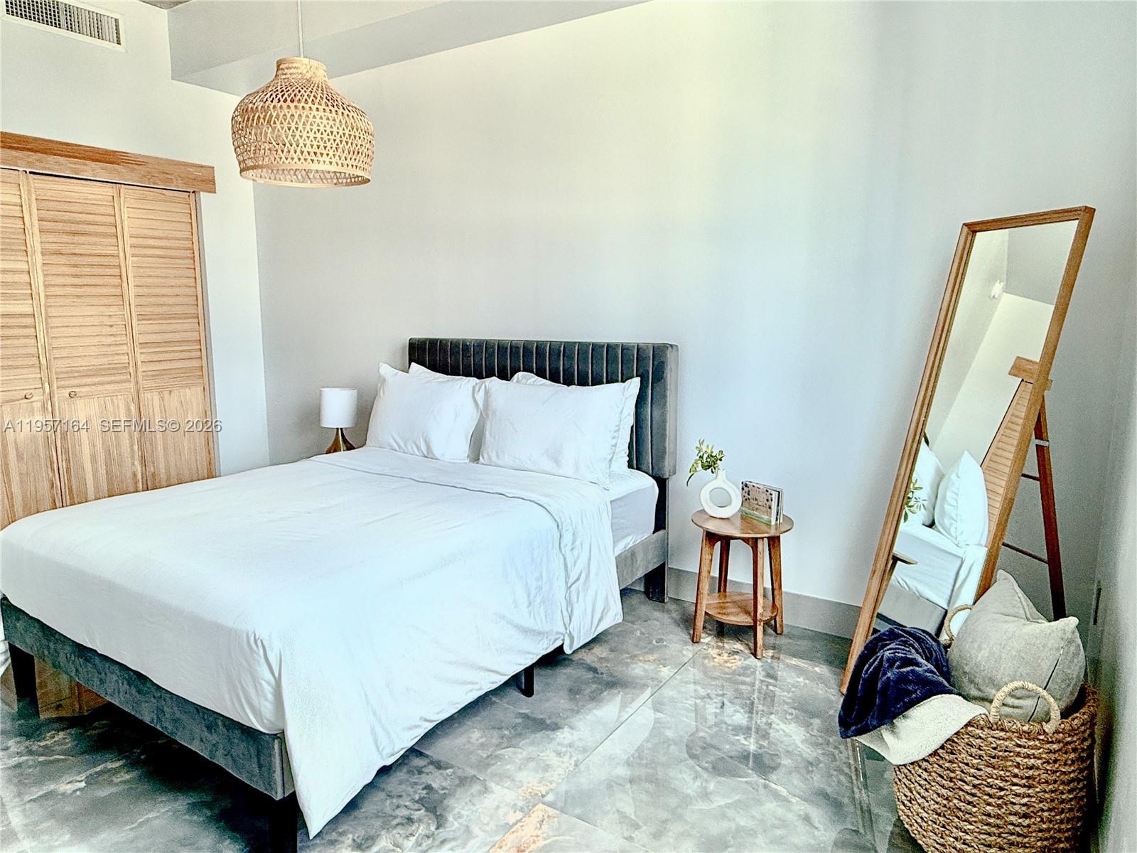 image Loft Downtown I29