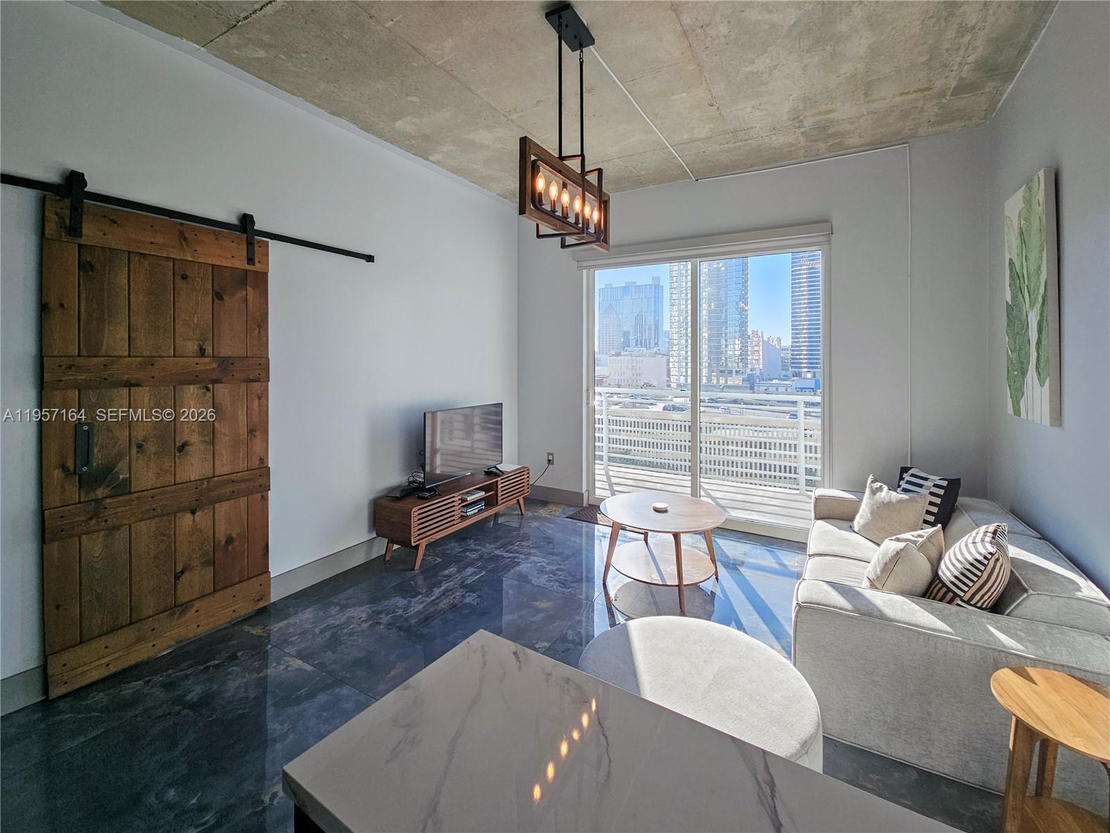 image Loft Downtown I3