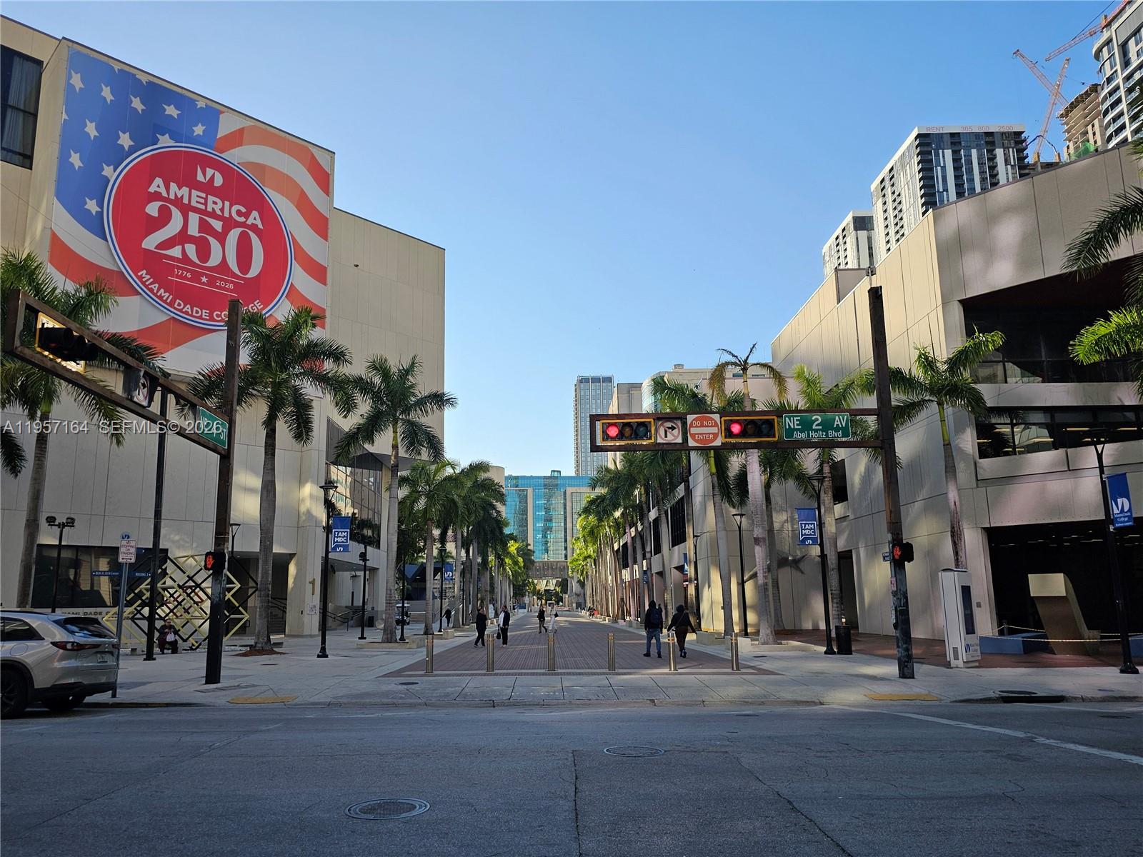 image Loft Downtown I39