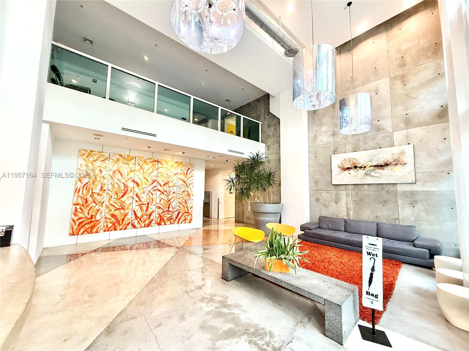 image Loft Downtown I53