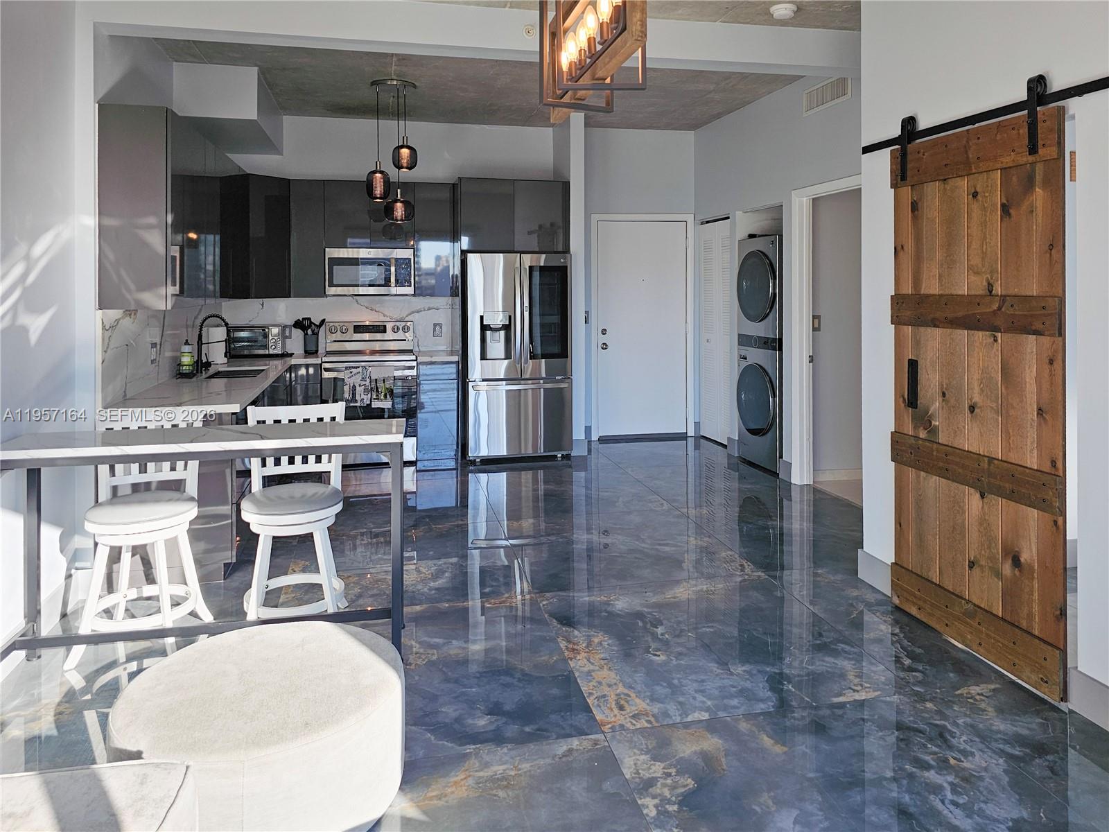 image Loft Downtown I5