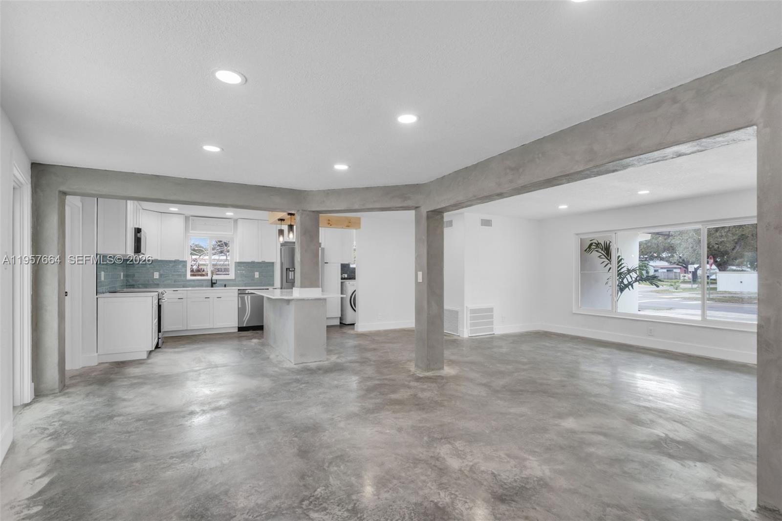 3301 N 66th Ave Hollywood, FL 33024