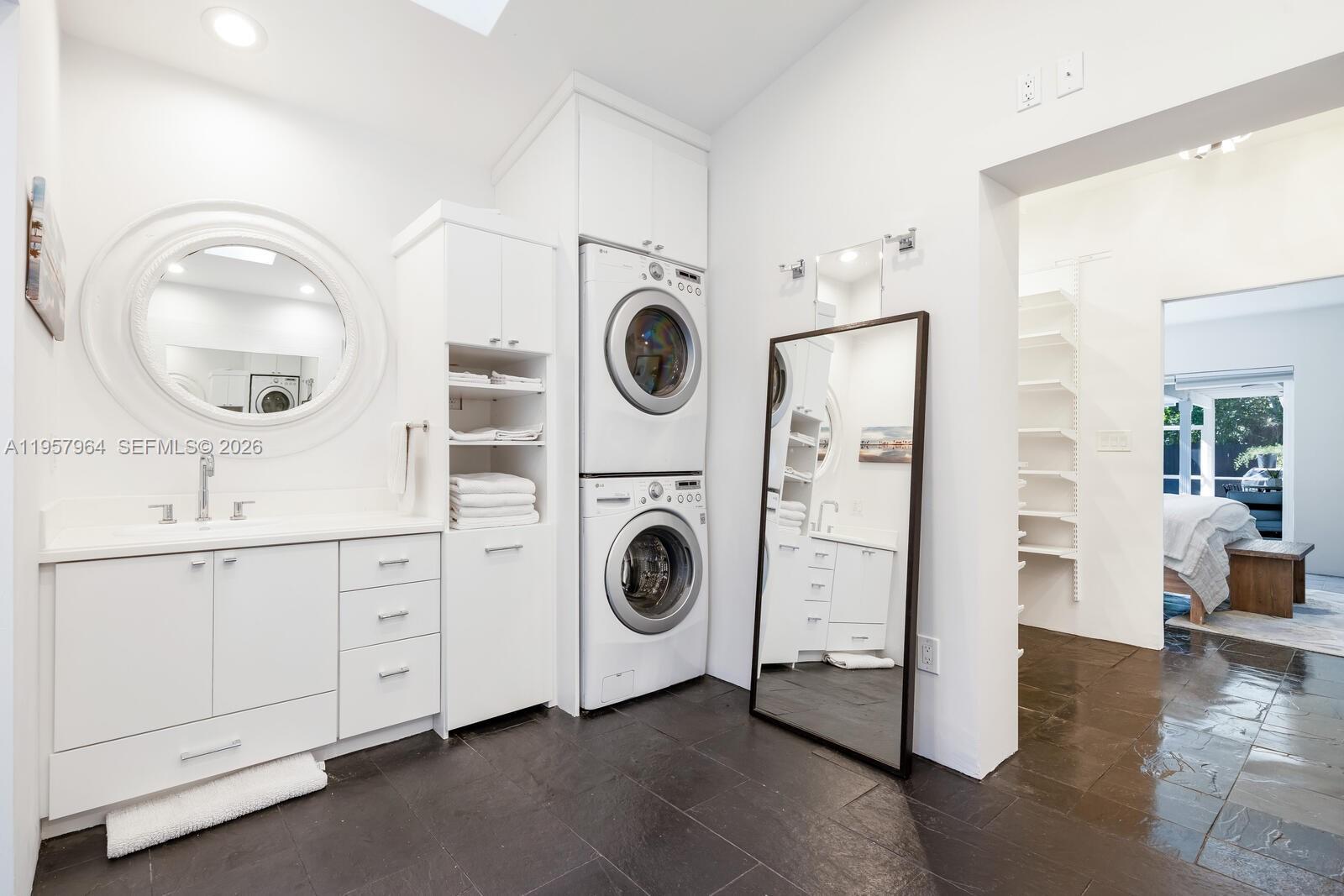 5100 SW 75th St Miami, FL 33143