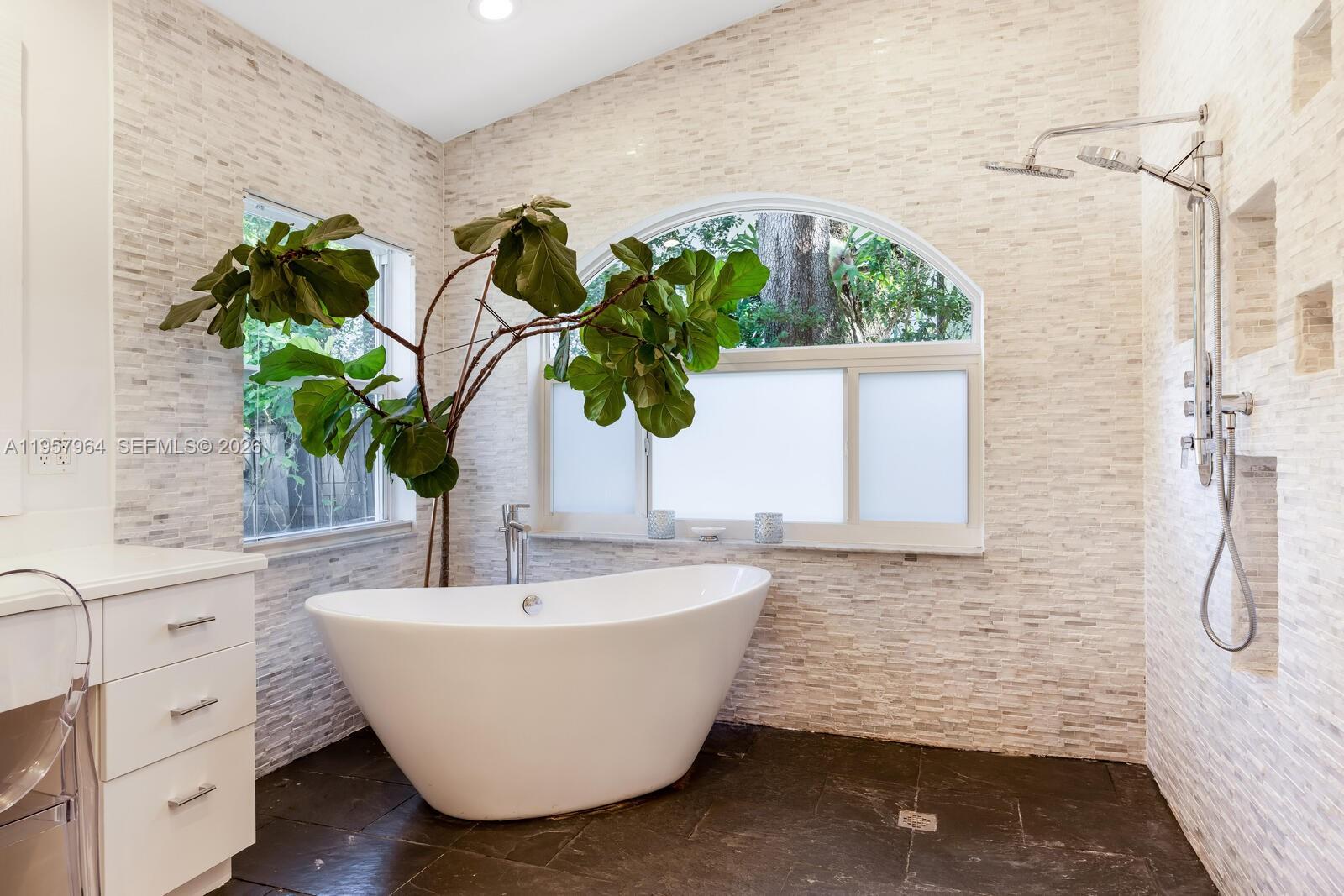 5100 SW 75th St Miami, FL 33143