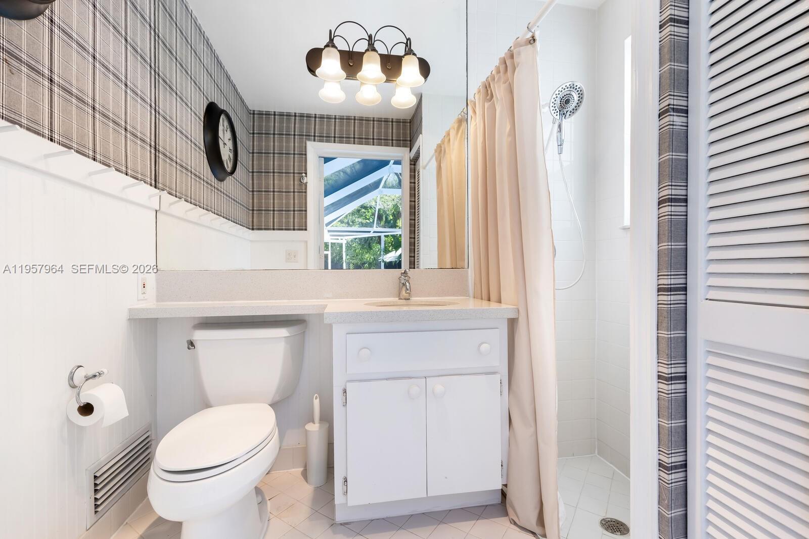 5100 SW 75th St Miami, FL 33143